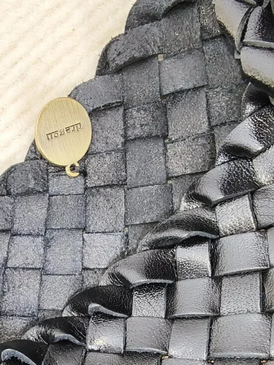 Dragon Diffusion rosanna woven leather shoulder bag in black - Picture 10 of 11